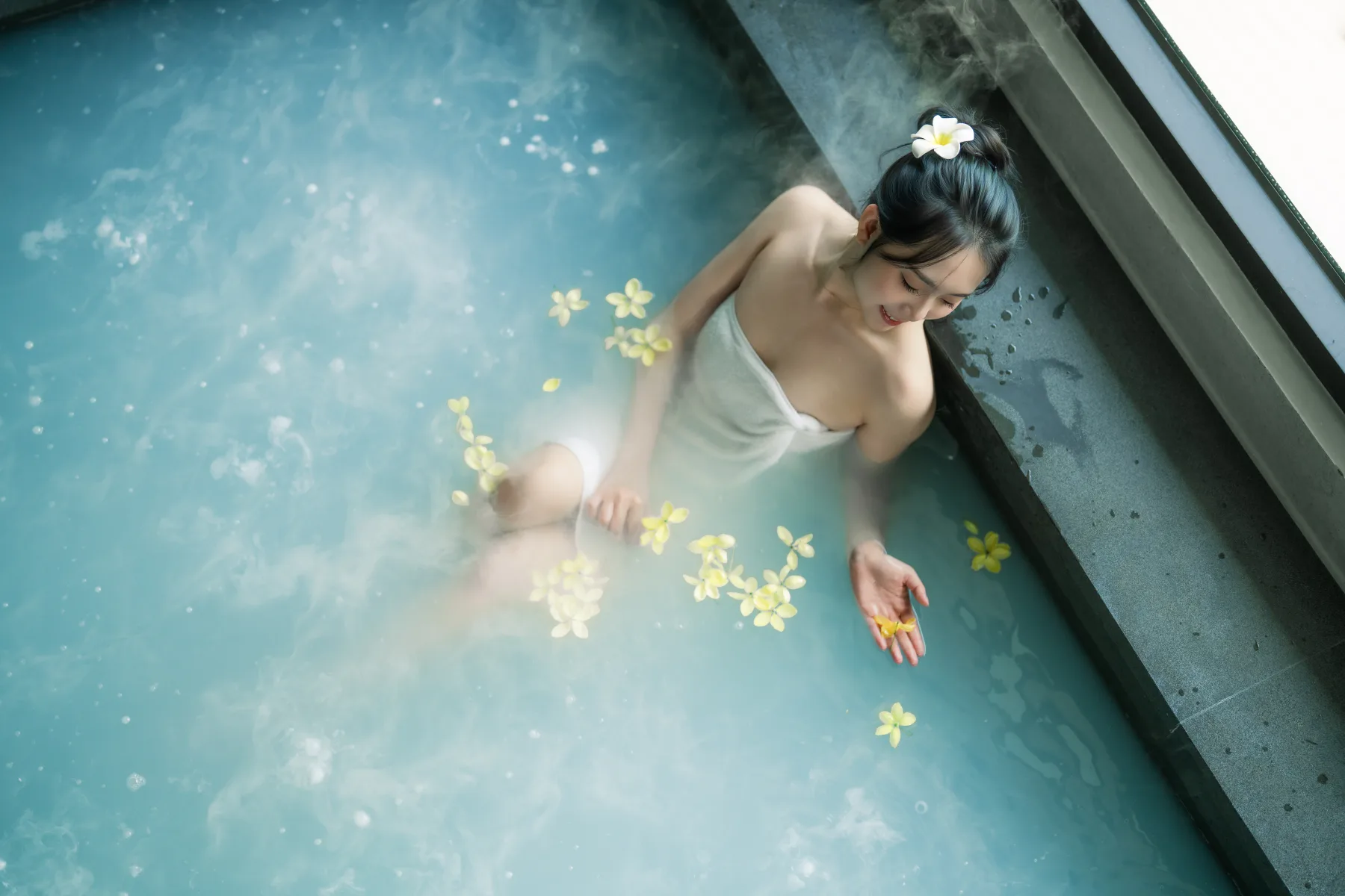 Brand Daisui Bath Overhead 01