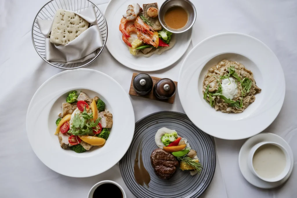 brand h2o dining 01.webp